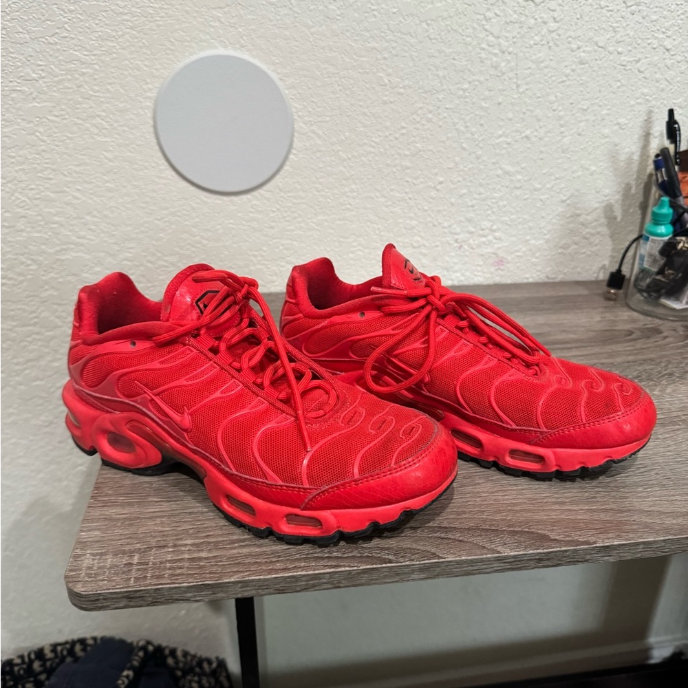 Nike Air Max Plus TN Women's Size 6.5 Light Crimson Red